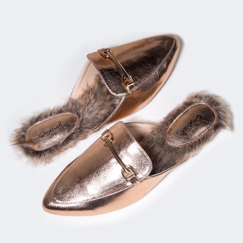 Qupid faux fur metallic rose gold loafer mules